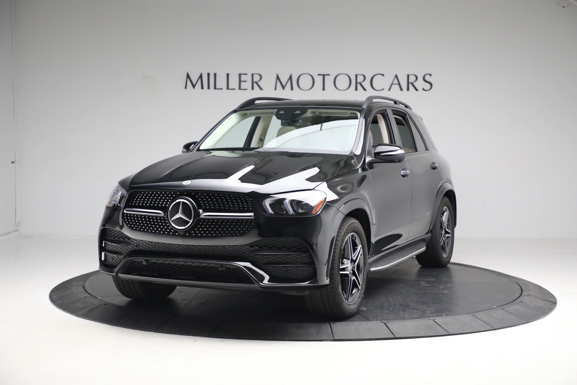 Used 2022 Mercedes-Benz GLE GLE 350 4MATIC for sale Sold at Pagani of Greenwich in Greenwich CT 06830 1