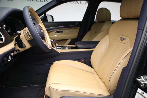 New 2023 Bentley Bentayga EWB V8 for sale $259,345 at Pagani of Greenwich in Greenwich CT 06830 19