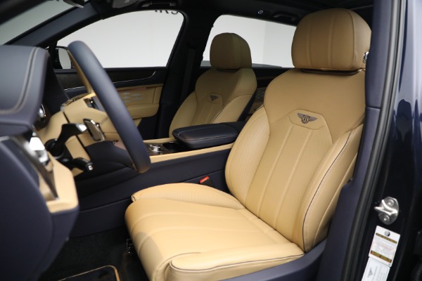 New 2023 Bentley Bentayga EWB V8 for sale $259,345 at Pagani of Greenwich in Greenwich CT 06830 20