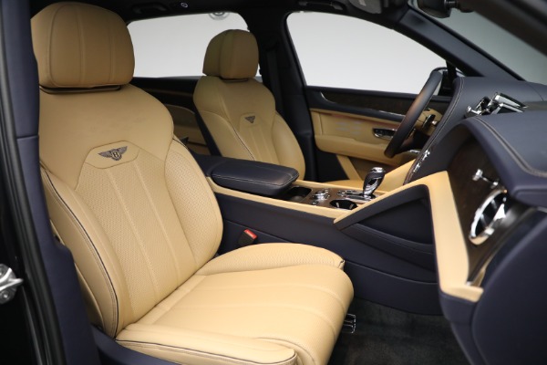 New 2023 Bentley Bentayga EWB V8 for sale $259,345 at Pagani of Greenwich in Greenwich CT 06830 24