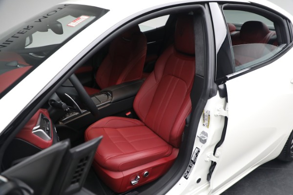 New 2023 Maserati Ghibli Modena Q4 for sale Call for price at Pagani of Greenwich in Greenwich CT 06830 14
