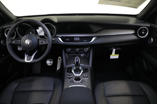 New 2023 Alfa Romeo Stelvio Ti for sale $60,550 at Pagani of Greenwich in Greenwich CT 06830 16