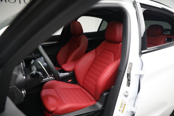 New 2023 Alfa Romeo Stelvio Veloce for sale $59,490 at Pagani of Greenwich in Greenwich CT 06830 13