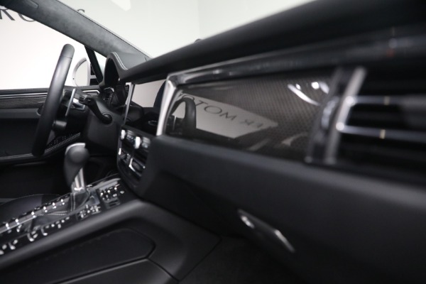Used 2021 Porsche Macan Turbo for sale $84,900 at Pagani of Greenwich in Greenwich CT 06830 19