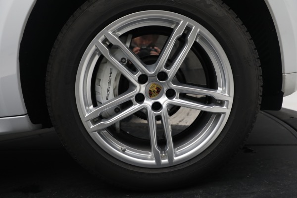 Used 2021 Porsche Macan Turbo for sale $84,900 at Pagani of Greenwich in Greenwich CT 06830 22