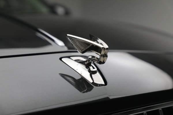 Used 2022 Bentley Flying Spur W12 for sale $249,900 at Pagani of Greenwich in Greenwich CT 06830 16
