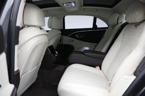 Used 2022 Bentley Flying Spur W12 for sale $249,900 at Pagani of Greenwich in Greenwich CT 06830 25