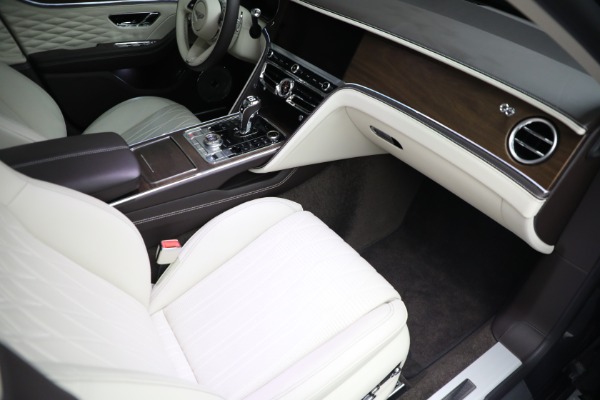 Used 2022 Bentley Flying Spur W12 for sale $249,900 at Pagani of Greenwich in Greenwich CT 06830 27