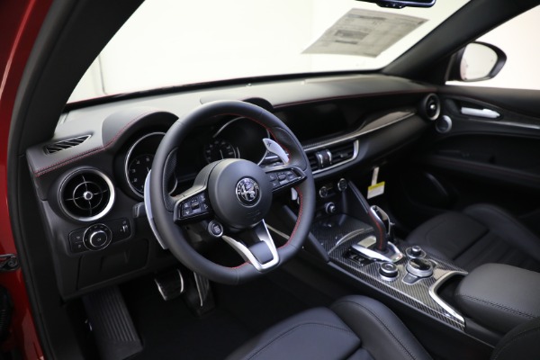 New 2023 Alfa Romeo Stelvio Estrema for sale $63,465 at Pagani of Greenwich in Greenwich CT 06830 16