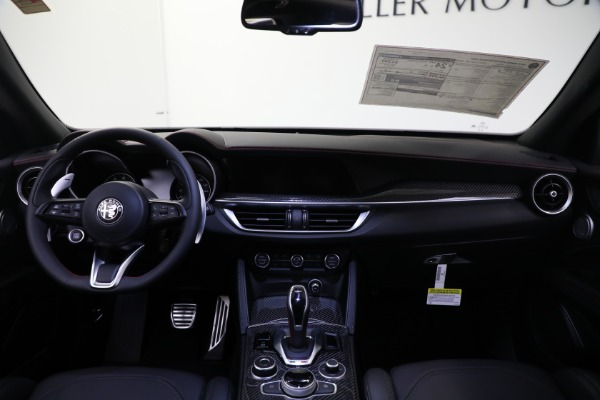New 2023 Alfa Romeo Stelvio Estrema for sale $63,465 at Pagani of Greenwich in Greenwich CT 06830 19