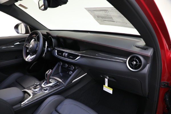 New 2023 Alfa Romeo Stelvio Estrema for sale $63,465 at Pagani of Greenwich in Greenwich CT 06830 23