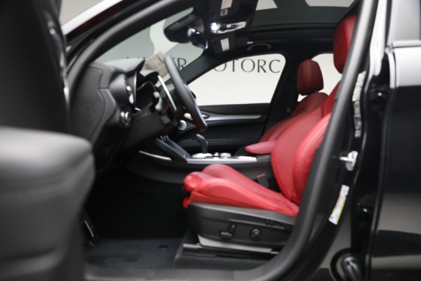 New 2023 Alfa Romeo Stelvio Veloce for sale $62,350 at Pagani of Greenwich in Greenwich CT 06830 14