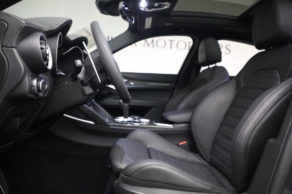 New 2023 Alfa Romeo Stelvio Quadrifoglio for sale $91,670 at Pagani of Greenwich in Greenwich CT 06830 14