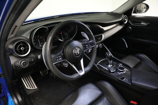 Used 2019 Alfa Romeo Giulia Ti Sport Carbon for sale $34,900 at Pagani of Greenwich in Greenwich CT 06830 14