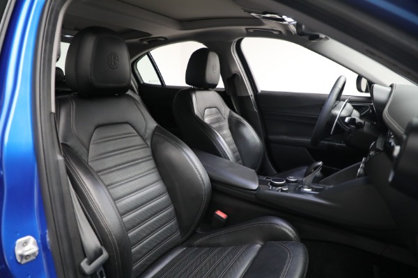 Used 2019 Alfa Romeo Giulia Ti Sport Carbon for sale $34,900 at Pagani of Greenwich in Greenwich CT 06830 19