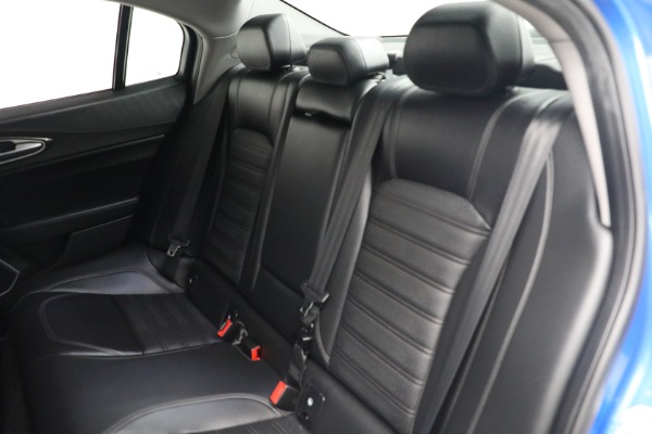 Used 2019 Alfa Romeo Giulia Ti Sport Carbon for sale $34,900 at Pagani of Greenwich in Greenwich CT 06830 25