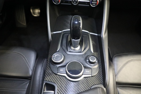 Used 2019 Alfa Romeo Giulia Ti Sport Carbon for sale $34,900 at Pagani of Greenwich in Greenwich CT 06830 27