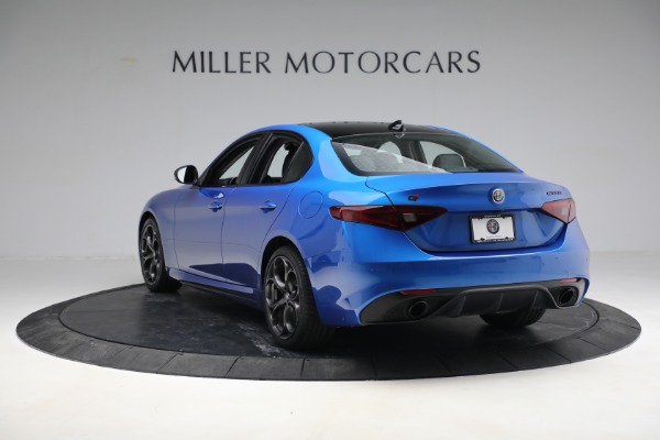 Used 2019 Alfa Romeo Giulia Ti Sport Carbon for sale $34,900 at Pagani of Greenwich in Greenwich CT 06830 5