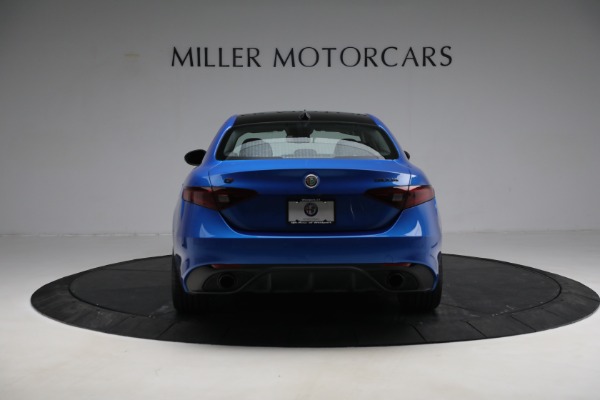 Used 2019 Alfa Romeo Giulia Ti Sport Carbon for sale $34,900 at Pagani of Greenwich in Greenwich CT 06830 6