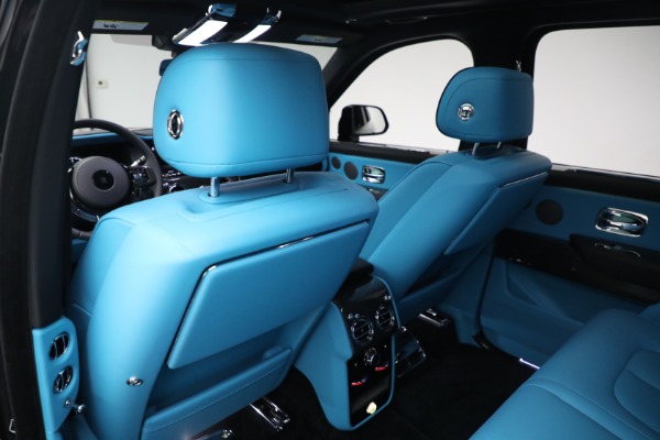 Used 2022 Rolls-Royce Black Badge Cullinan for sale $395,900 at Pagani of Greenwich in Greenwich CT 06830 16