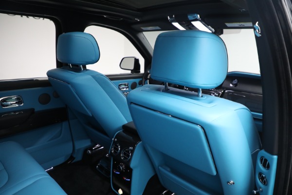 Used 2022 Rolls-Royce Black Badge Cullinan for sale $395,900 at Pagani of Greenwich in Greenwich CT 06830 22