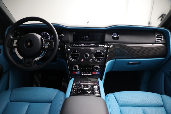 Used 2022 Rolls-Royce Black Badge Cullinan for sale $395,900 at Pagani of Greenwich in Greenwich CT 06830 24
