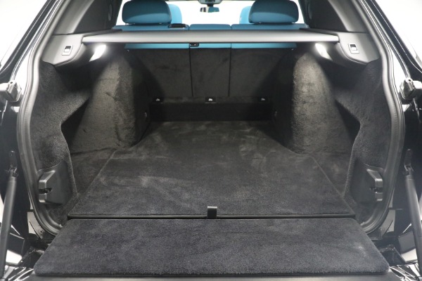 Used 2022 Rolls-Royce Black Badge Cullinan for sale $395,900 at Pagani of Greenwich in Greenwich CT 06830 25