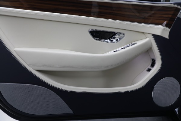 New 2023 Bentley Continental GTC V8 for sale $291,225 at Pagani of Greenwich in Greenwich CT 06830 28