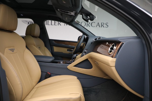 New 2023 Bentley Bentayga V8 for sale $230,170 at Pagani of Greenwich in Greenwich CT 06830 26