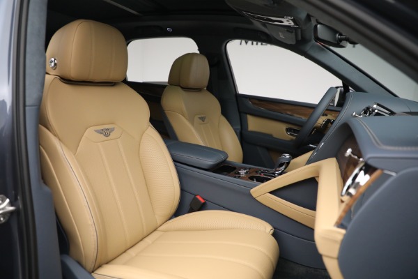New 2023 Bentley Bentayga V8 for sale $230,170 at Pagani of Greenwich in Greenwich CT 06830 27
