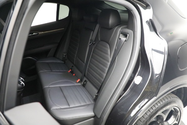 New 2023 Alfa Romeo Stelvio Estrema for sale $63,175 at Pagani of Greenwich in Greenwich CT 06830 17