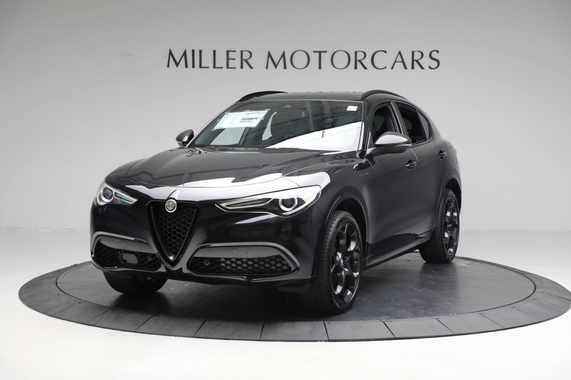 New 2023 Alfa Romeo Stelvio Estrema for sale $63,175 at Pagani of Greenwich in Greenwich CT 06830 1
