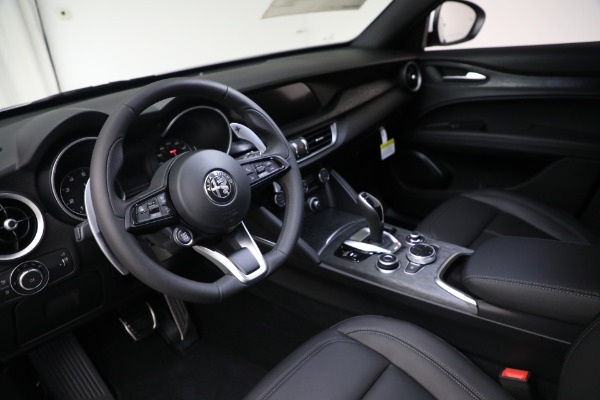 New 2023 Alfa Romeo Stelvio Sprint for sale $51,665 at Pagani of Greenwich in Greenwich CT 06830 13