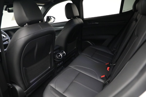 New 2023 Alfa Romeo Stelvio Sprint for sale $51,665 at Pagani of Greenwich in Greenwich CT 06830 17