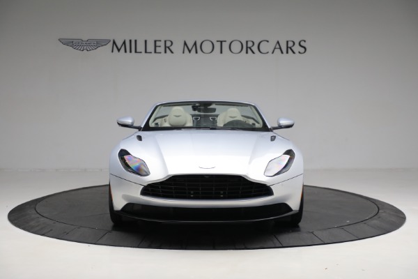 Used 2019 Aston Martin DB11 Volante for sale $145,900 at Pagani of Greenwich in Greenwich CT 06830 11