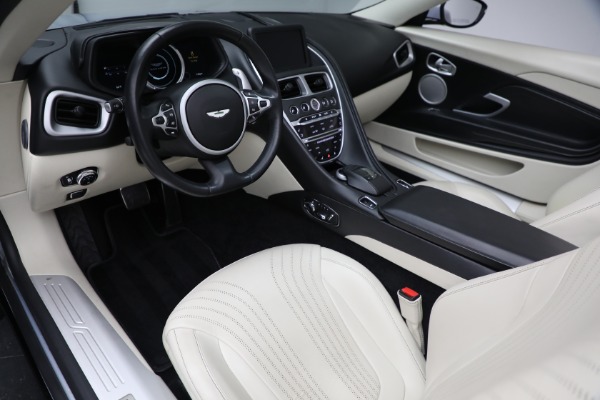 Used 2019 Aston Martin DB11 Volante for sale $145,900 at Pagani of Greenwich in Greenwich CT 06830 19