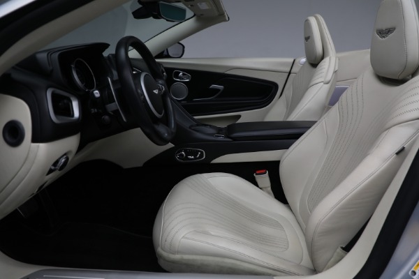 Used 2019 Aston Martin DB11 Volante for sale $145,900 at Pagani of Greenwich in Greenwich CT 06830 20