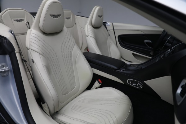 Used 2019 Aston Martin DB11 Volante for sale $145,900 at Pagani of Greenwich in Greenwich CT 06830 23