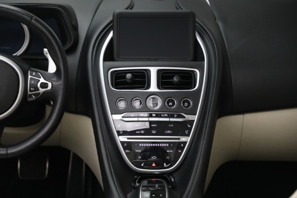 Used 2019 Aston Martin DB11 Volante for sale $145,900 at Pagani of Greenwich in Greenwich CT 06830 28