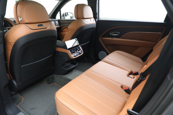 New 2023 Bentley Bentayga EWB Azure V8 for sale $274,655 at Pagani of Greenwich in Greenwich CT 06830 23