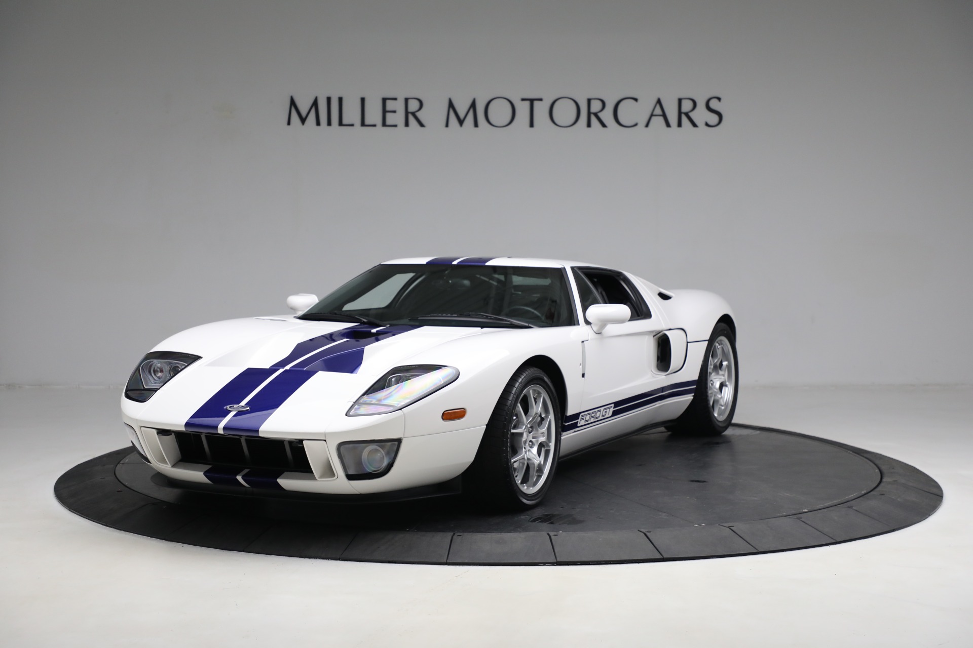 Used 2006 Ford GT for sale $449,900 at Pagani of Greenwich in Greenwich CT 06830 1