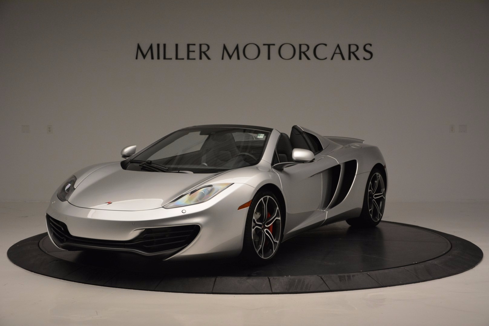 Used 2014 McLaren MP4-12C Spider for sale Sold at Pagani of Greenwich in Greenwich CT 06830 1