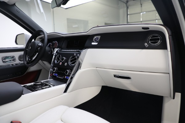 New 2023 Rolls-Royce Cullinan for sale $418,575 at Pagani of Greenwich in Greenwich CT 06830 20