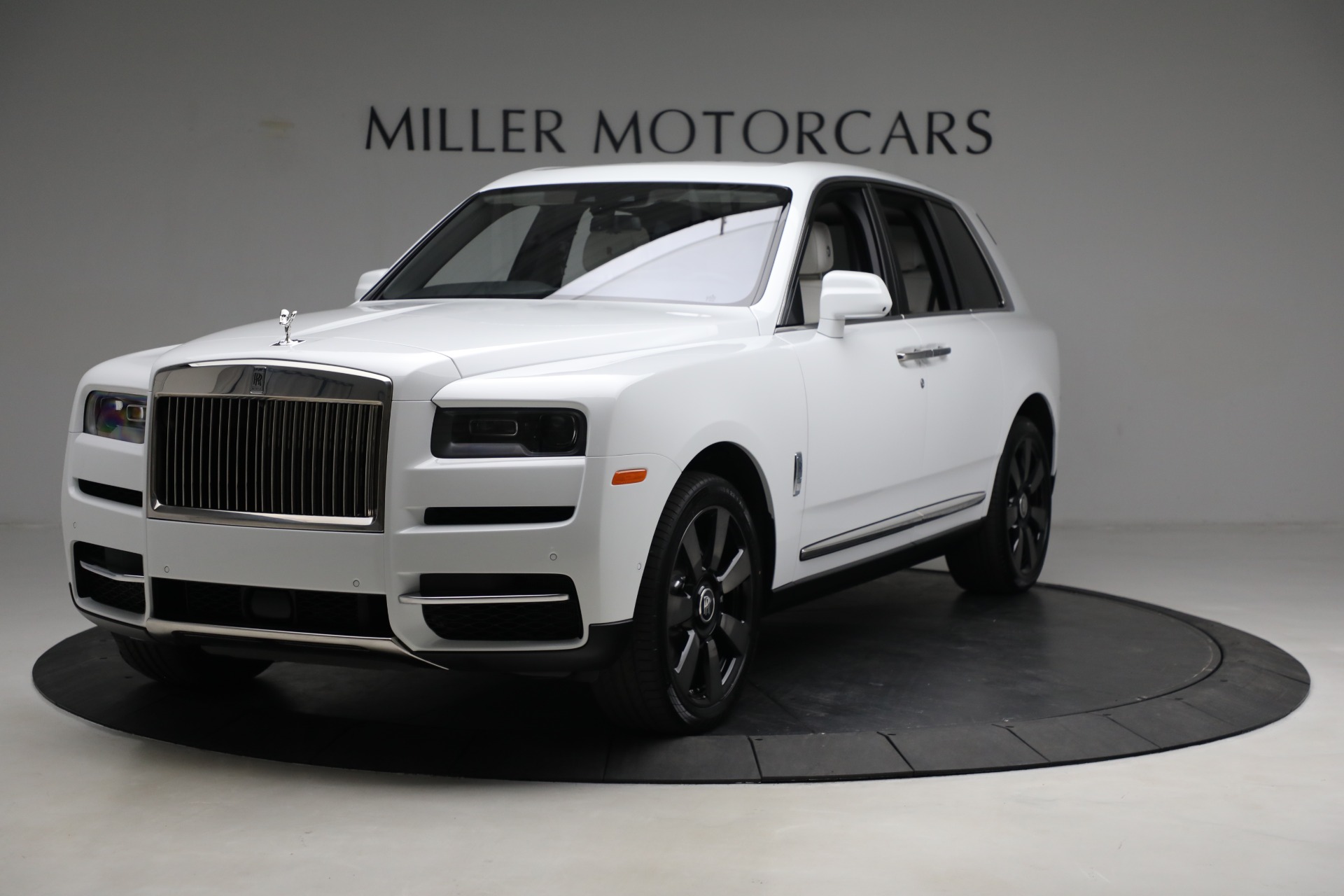 New 2023 Rolls-Royce Cullinan for sale $418,575 at Pagani of Greenwich in Greenwich CT 06830 1