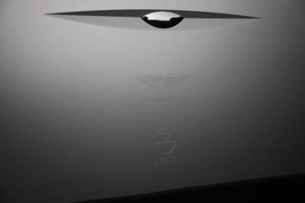 Used 2005 Aston Martin V12 Vanquish S for sale $199,900 at Pagani of Greenwich in Greenwich CT 06830 27