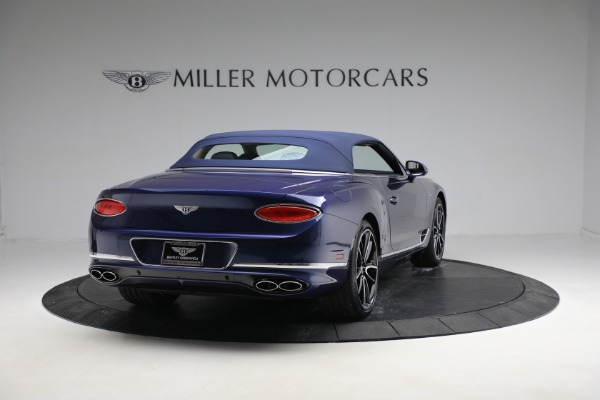 New 2023 Bentley Continental GTC Azure V8 for sale $334,475 at Pagani of Greenwich in Greenwich CT 06830 20