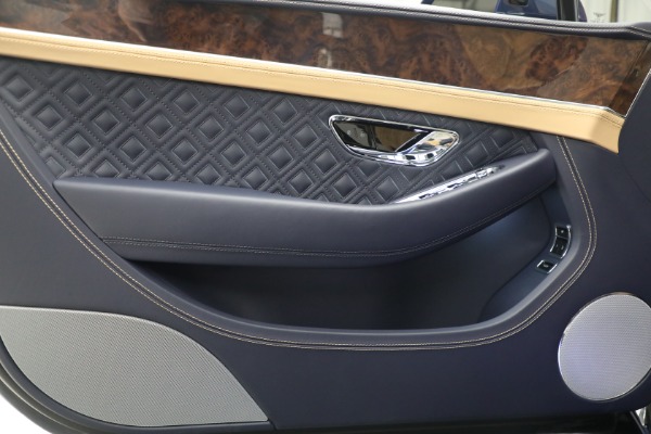 New 2023 Bentley Continental GTC Azure V8 for sale $334,475 at Pagani of Greenwich in Greenwich CT 06830 27