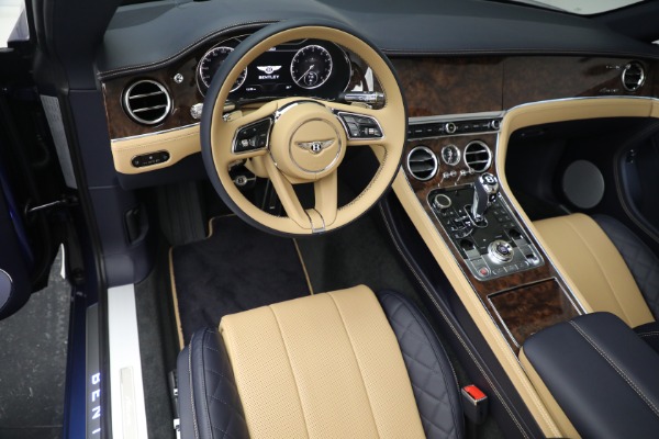 New 2023 Bentley Continental GTC Azure V8 for sale $334,475 at Pagani of Greenwich in Greenwich CT 06830 28