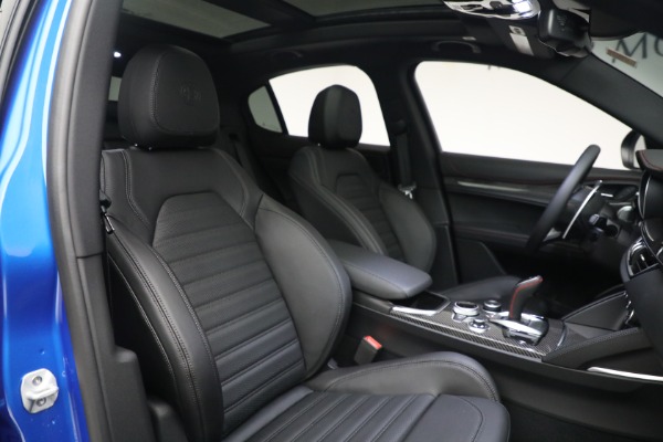 New 2023 Alfa Romeo Stelvio Estrema for sale $63,625 at Pagani of Greenwich in Greenwich CT 06830 19