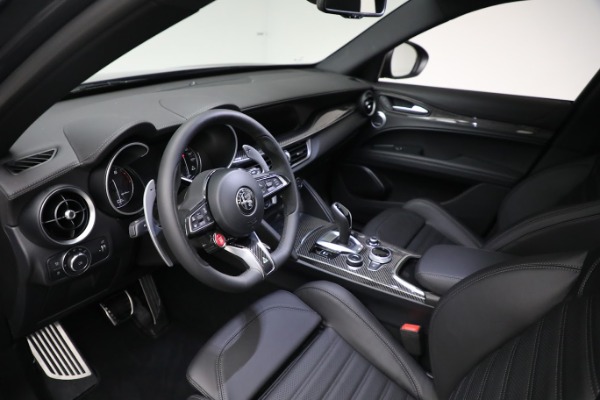 New 2023 Alfa Romeo Stelvio Quadrifoglio for sale $79,900 at Pagani of Greenwich in Greenwich CT 06830 17